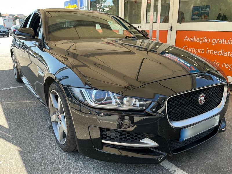 Jaguar XE 20d R-Sport — zdjęcie 8