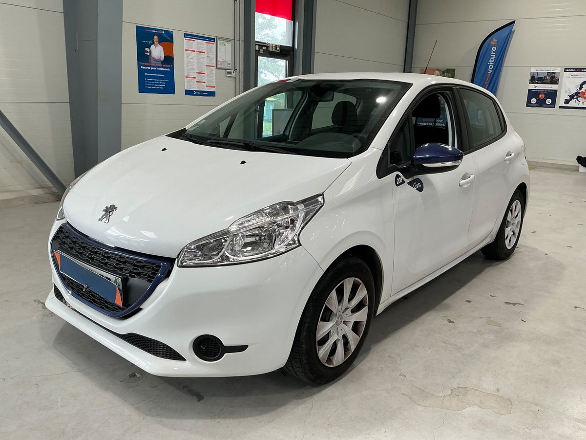Peugeot 208 2015