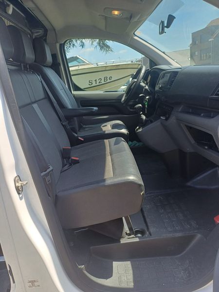 Toyota ProAce 1.5 D-4D Compact Comfort — zdjęcie 10