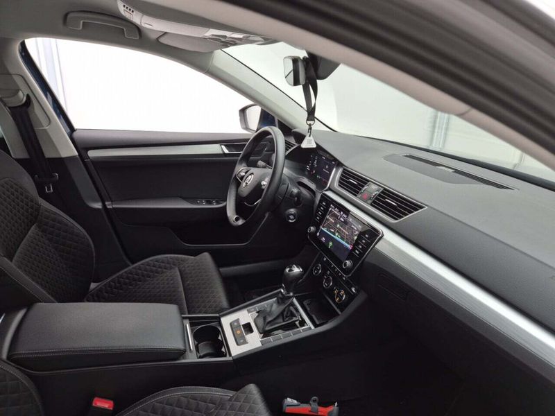 Skoda Superb 1.5 TSI ACT Ambition — zdjęcie 3