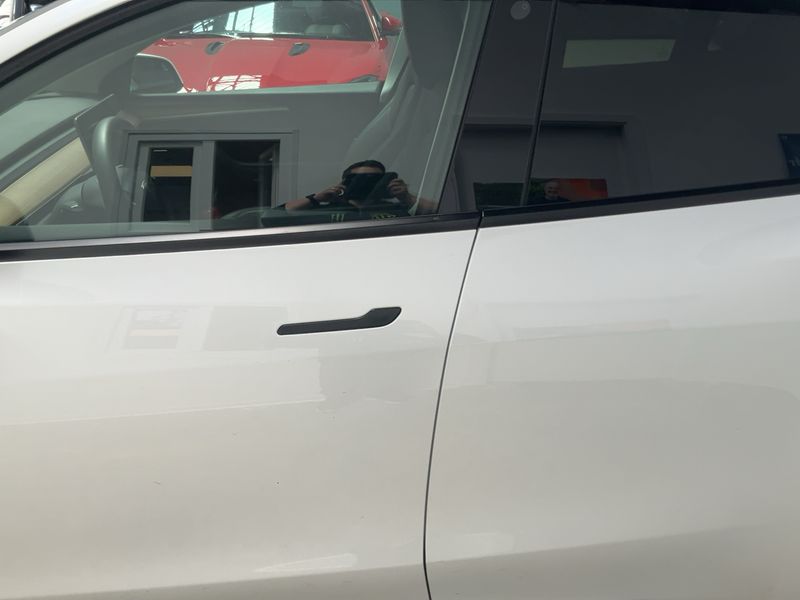 Tesla Model Y Performance Dual AWD AWD — zdjęcie 4