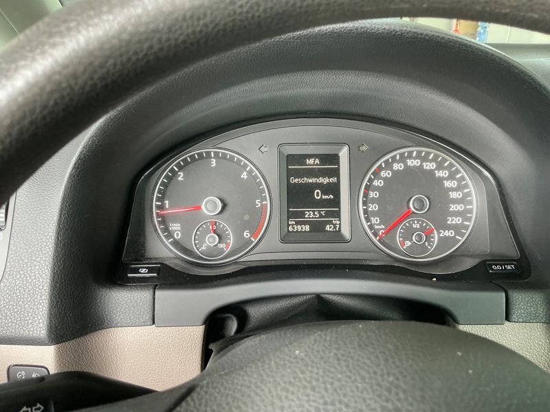 Volkswagen Golf VI Plus 1.6 TDI Trendline — zdjęcie 13