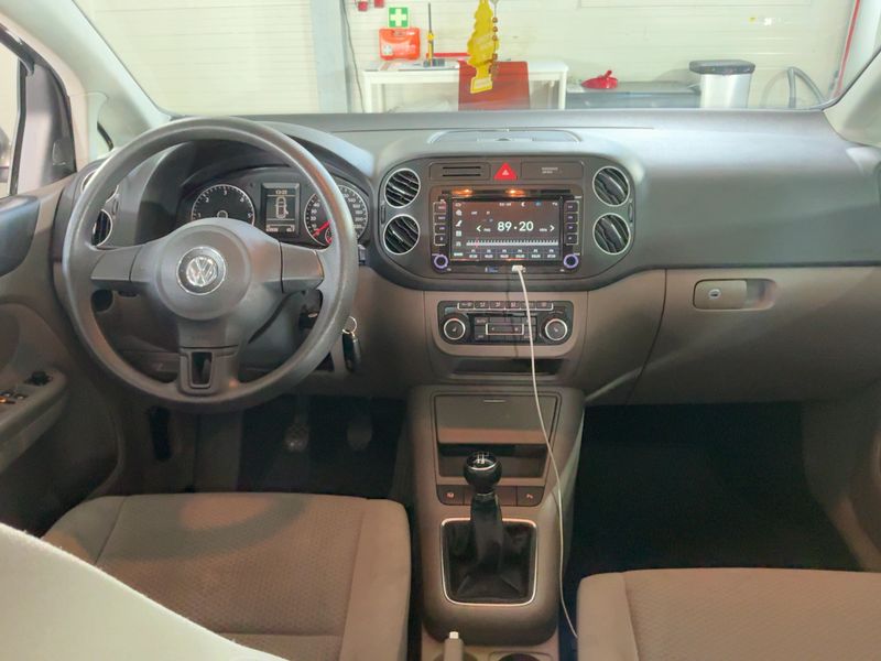 Volkswagen Golf VI Plus 1.6 TDI Trendline — zdjęcie 12