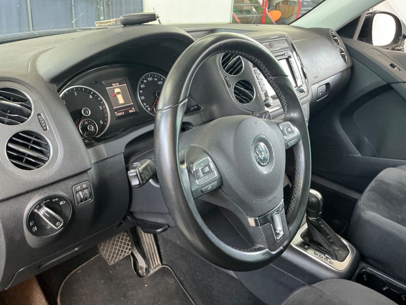 Volkswagen Tiguan 2.0 TDI Track & Style 4Motion BlueMotion Tech 2011 – снимка 34