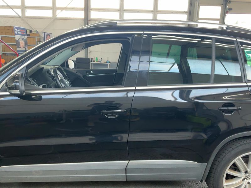 Volkswagen Tiguan 2.0 TDI Track & Style 4Motion BlueMotion Tech 2011 – снимка 4