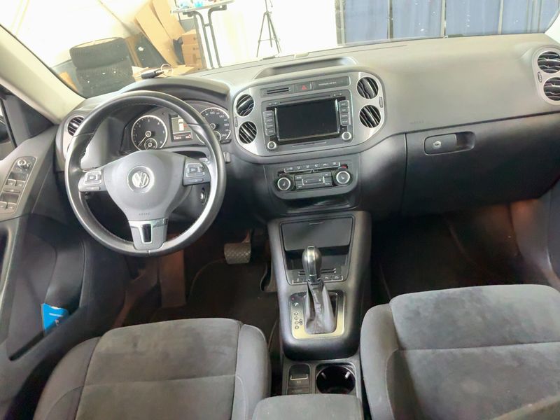 Volkswagen Tiguan 2.0 TDI Track & Style 4Motion BlueMotion Tech 2011 – снимка 18