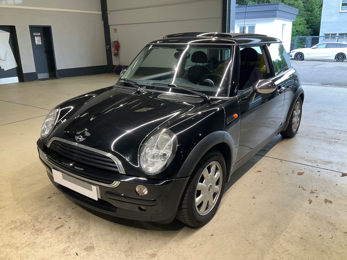 MINI One 2004