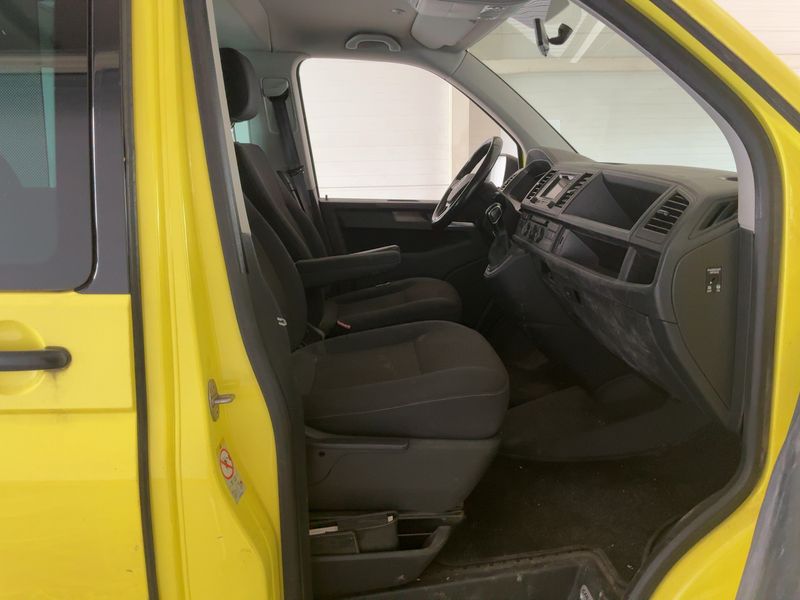 Volkswagen T6 Caravelle 2.0 TDI Comfortline — zdjęcie 11