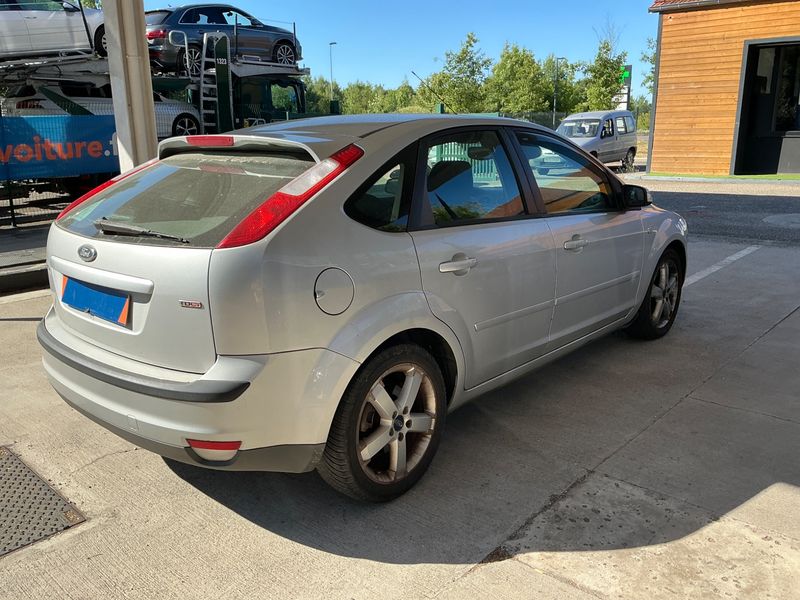 Ford Focus 1.8 TDCi Titanium 2007 – снимка 2