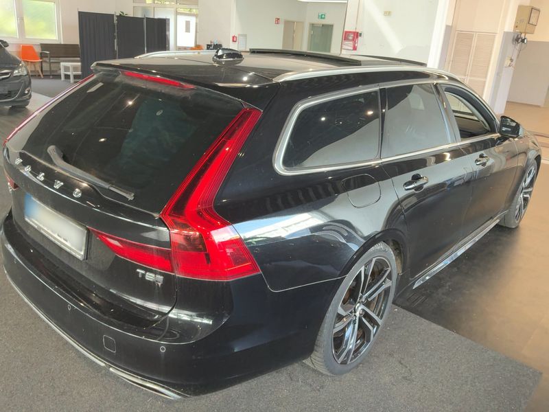 Volvo V90 2.0 T6 Plug-in Hybrid Momentum AWD — zdjęcie 6