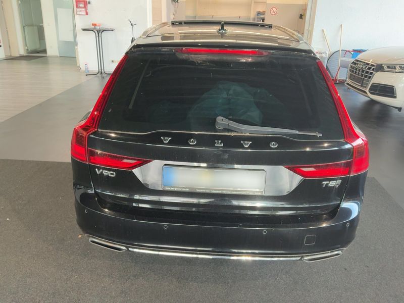 Volvo V90 2.0 T6 Plug-in Hybrid Momentum AWD — zdjęcie 5