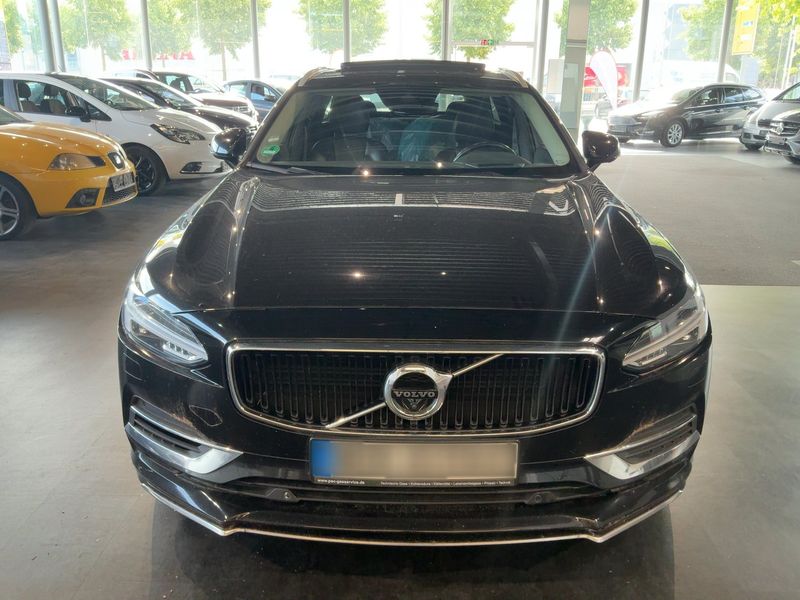 Volvo V90 2.0 T6 Plug-in Hybrid Momentum AWD — zdjęcie 9