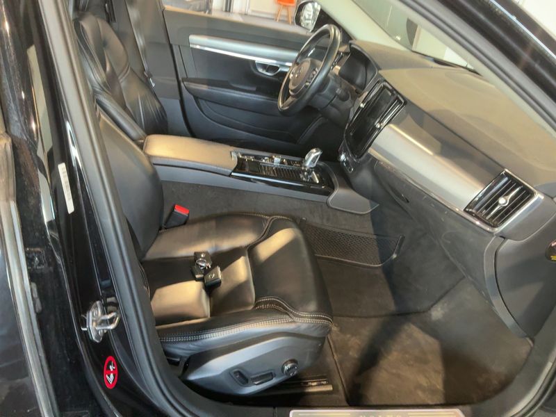Volvo V90 2.0 T6 Plug-in Hybrid Momentum AWD — zdjęcie 11