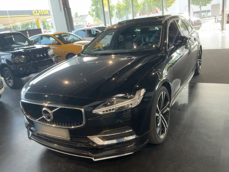 Volvo V90 2.0 T6 Plug-in Hybrid Momentum AWD