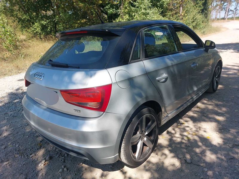 Audi A1 Sportback 1.6 TDI Ambiente — zdjęcie 5