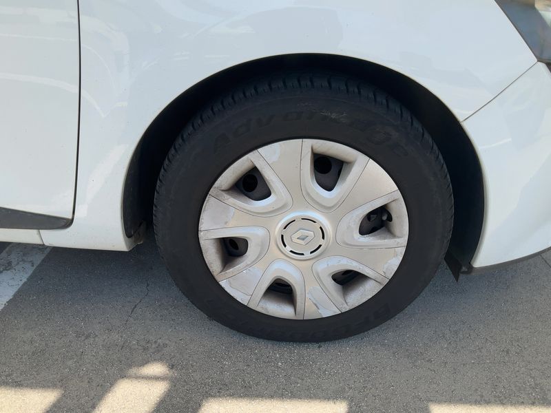Renault Clio 1.5 dCi Business 2014 – снимка 11