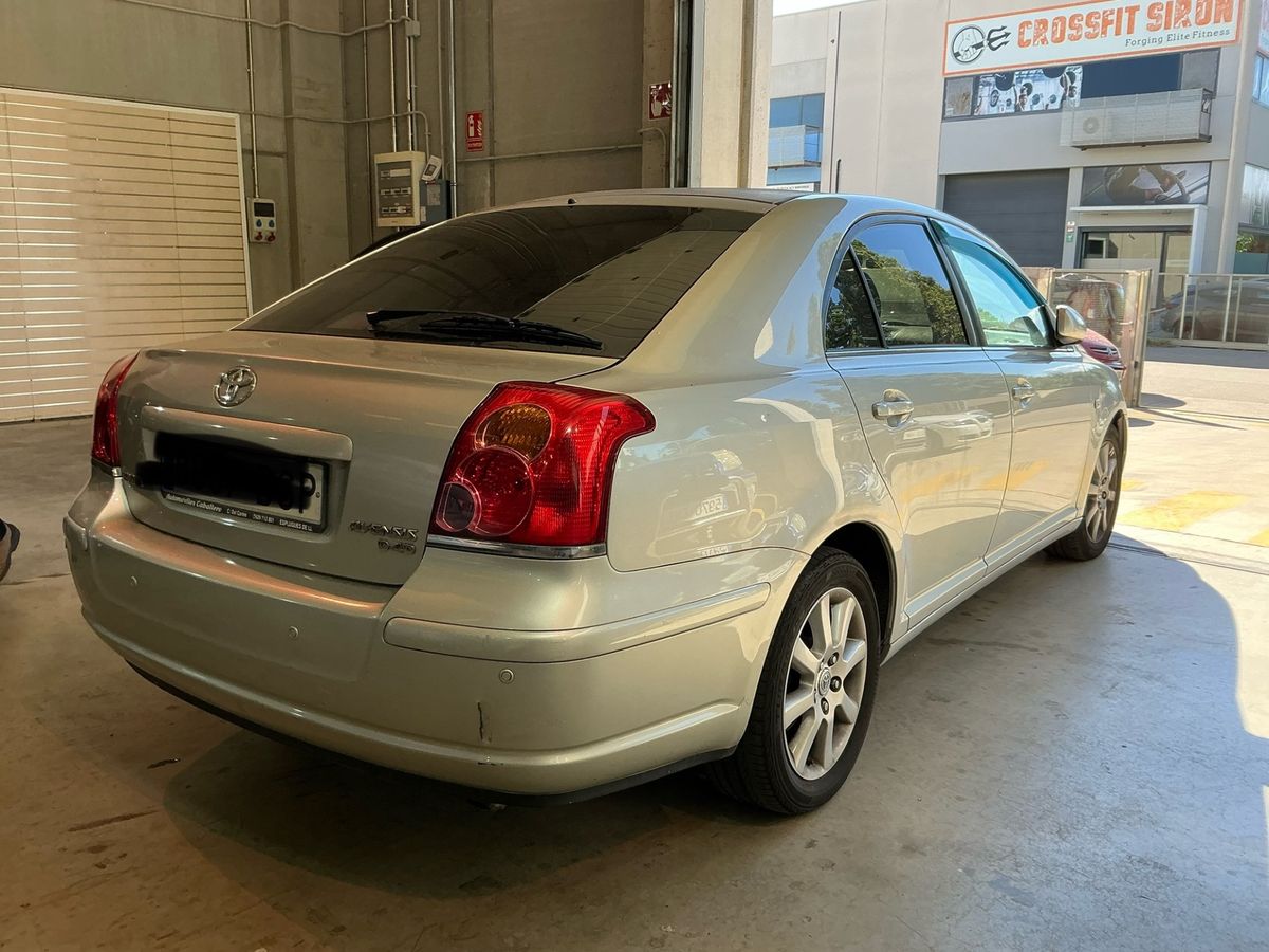 Toyota Avensis 2.2 D-4D Sol