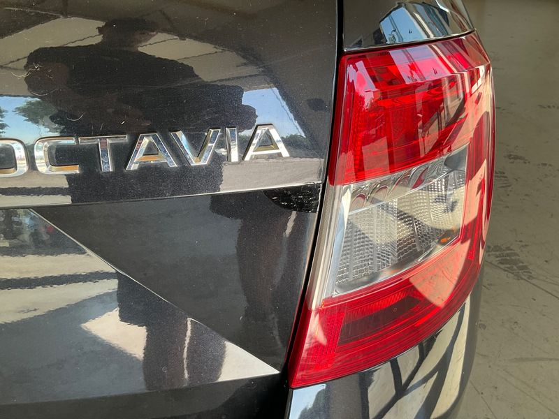 Skoda Octavia 2.0 TDI Elegance 2014 – снимка 34