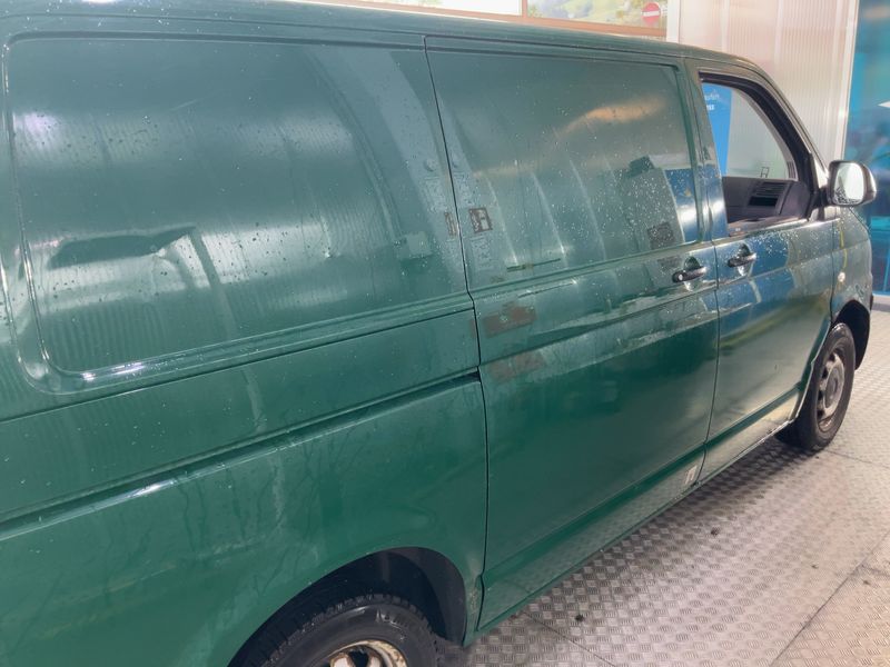 Volkswagen T5 Transporter 2.0 TDI Kasten — zdjęcie 7
