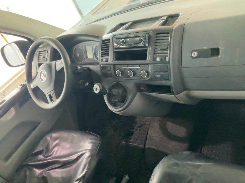 Volkswagen T5 Transporter 2.0 TDI Kasten — zdjęcie 12