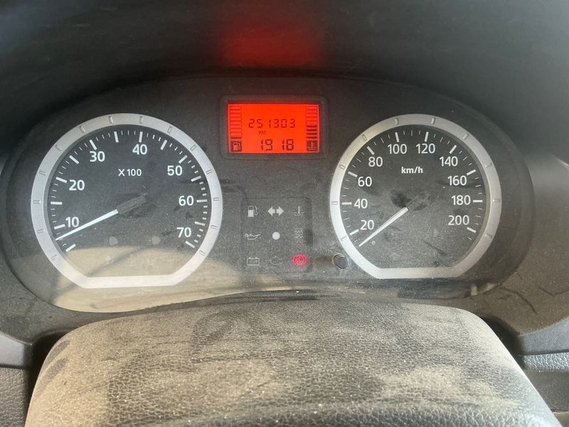 Dacia Logan MCV 1.6 Laureate — zdjęcie 4