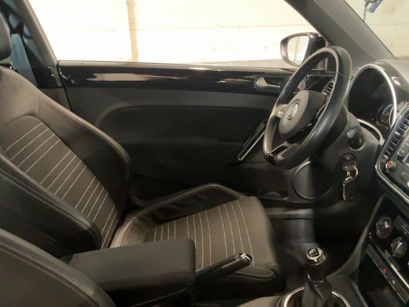 Volkswagen Beetle 1.2 TSI Design — zdjęcie 11