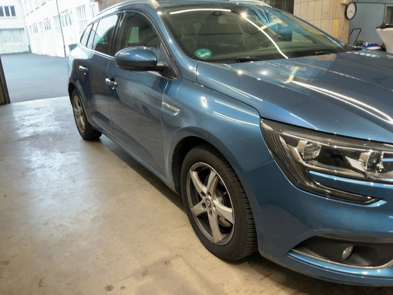 Renault Megane 1.6 dCi Energy BOSE-Edition 2016 – снимка 12