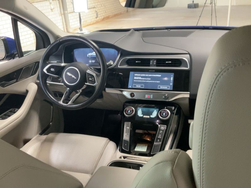 Jaguar I-Pace EV320 SE — zdjęcie 12