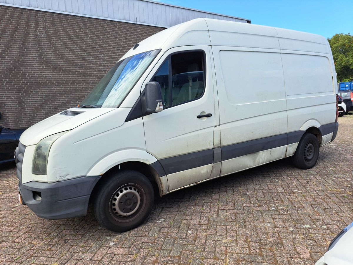 Volkswagen Crafter 2.5 TDI DPF Kasten 35 mittlerer Radstand mit Hochdach