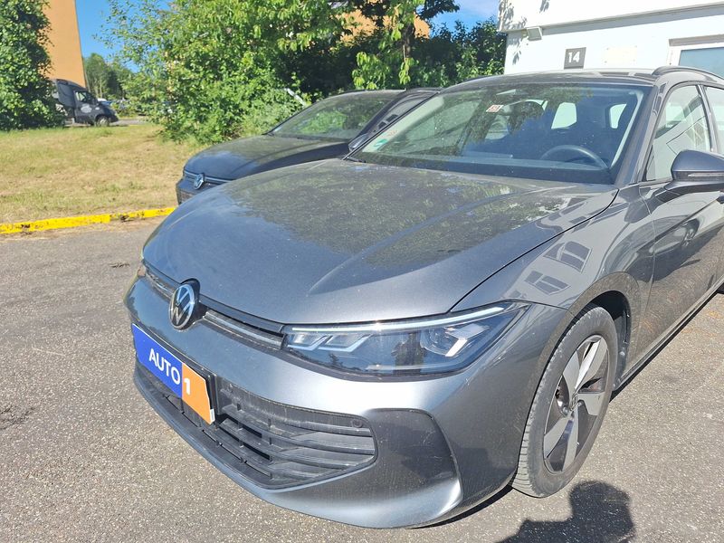 Volkswagen Passat 1.5 eTSI — zdjęcie 2