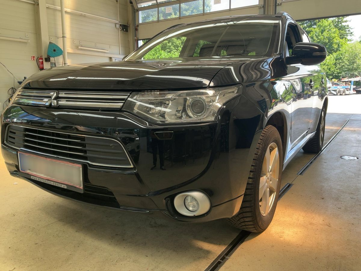 Mitsubishi Outlander 2015