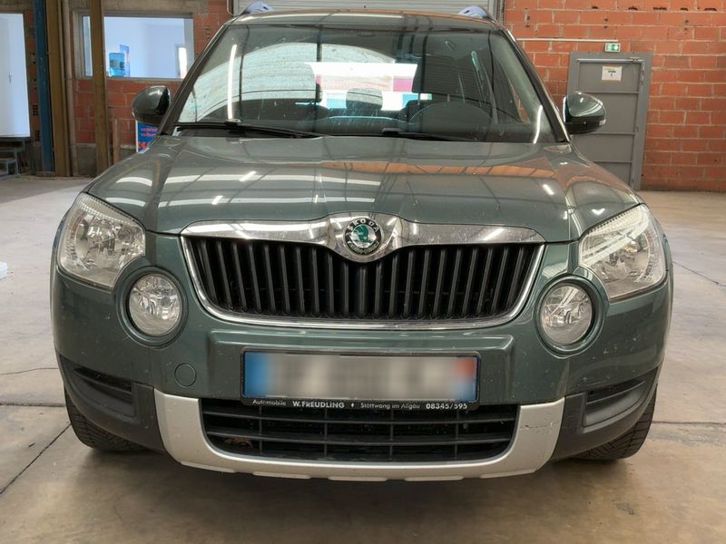 Skoda Yeti 2.0 TDI Ambition 4x4 — zdjęcie 9