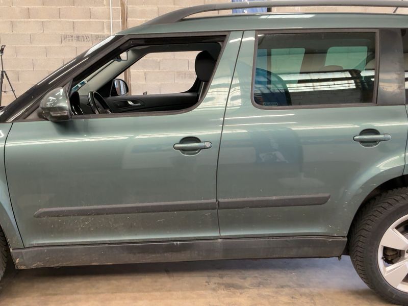 Skoda Yeti 2.0 TDI Ambition 4x4 — zdjęcie 4