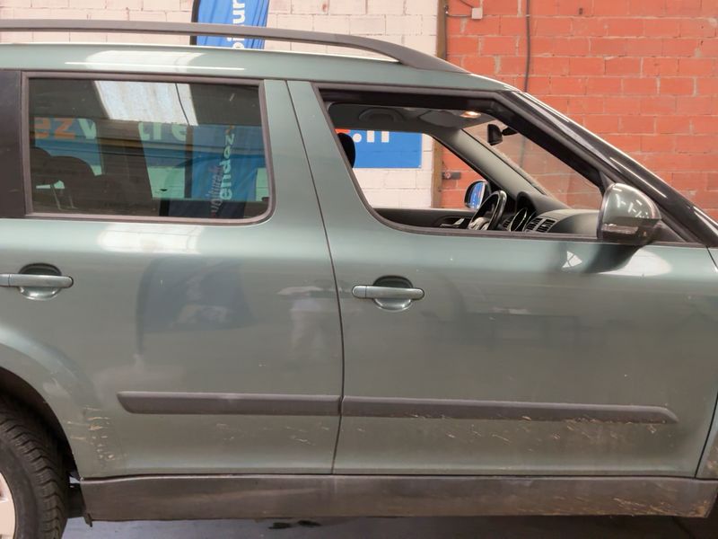 Skoda Yeti 2.0 TDI Ambition 4x4 — zdjęcie 7