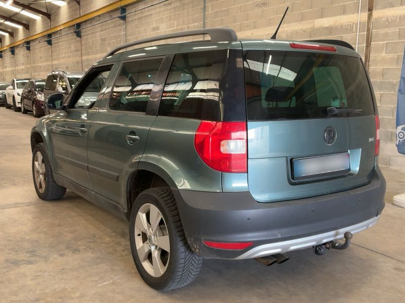 Skoda Yeti 2.0 TDI Ambition 4x4 — zdjęcie 3