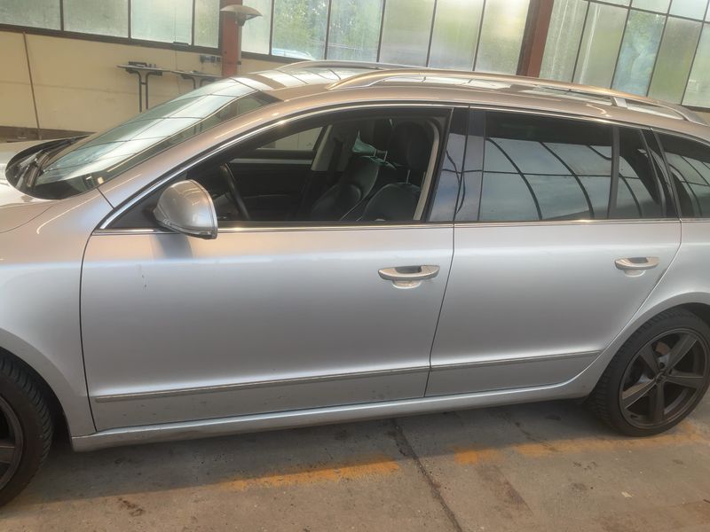 Skoda Superb 2.0 TDI Elegance — zdjęcie 4