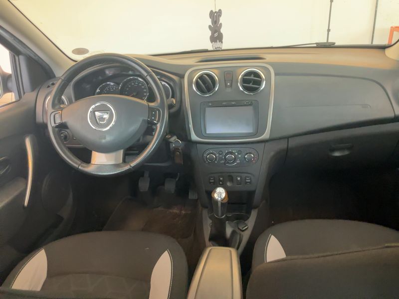 Dacia Sandero 0.9 TCe LPG Stepway Prestige — zdjęcie 12