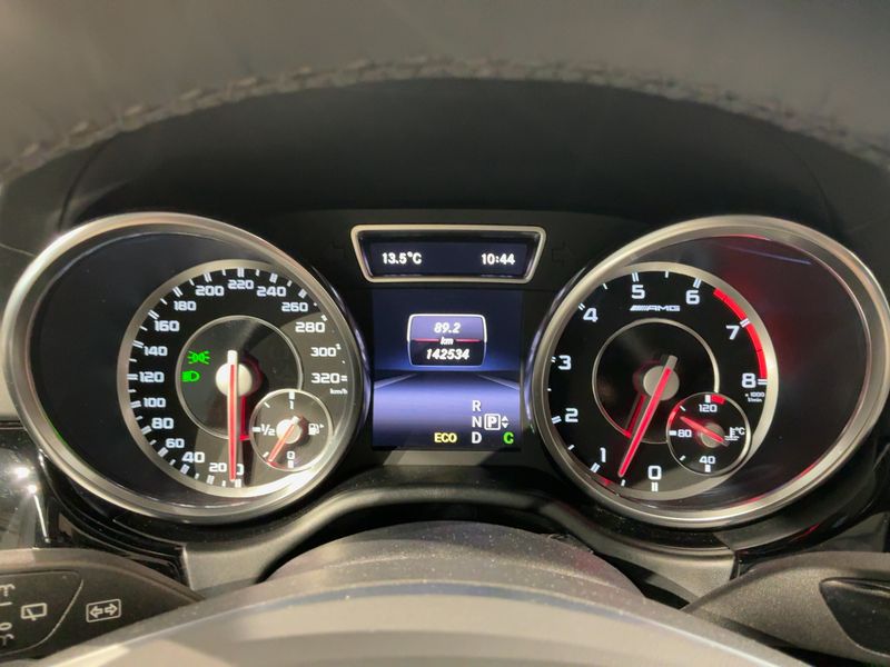 Mercedes-Benz GL-Klasse GL 63 AMG 4Matic — zdjęcie 13