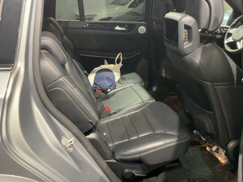 Mercedes-Benz GL-Klasse GL 63 AMG 4Matic — zdjęcie 14
