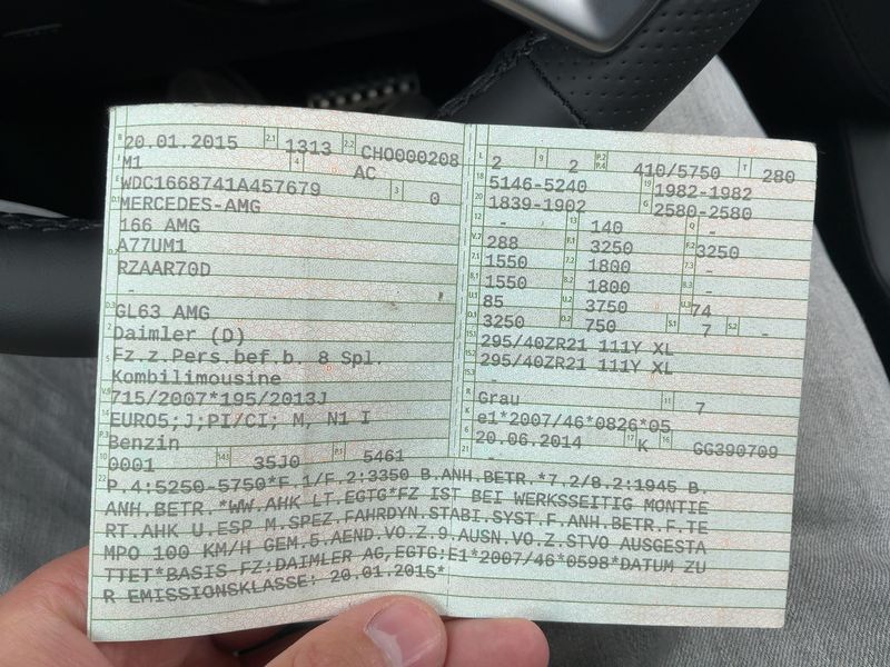 Mercedes-Benz GL-Klasse GL 63 AMG 4Matic — zdjęcie 15