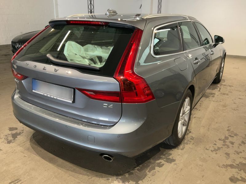 Volvo V90 2.0 D4 Momentum — zdjęcie 6