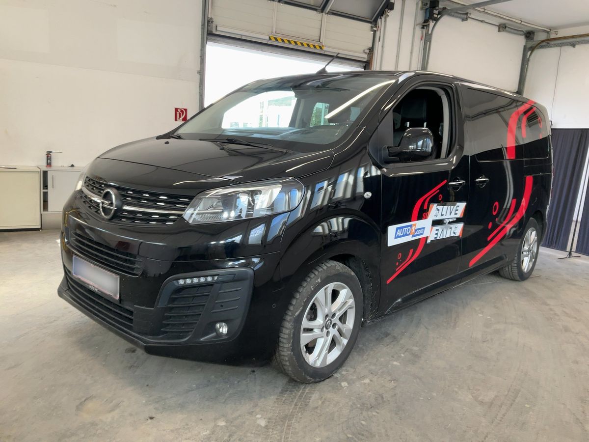 Opel Zafira 2019 — photo 1