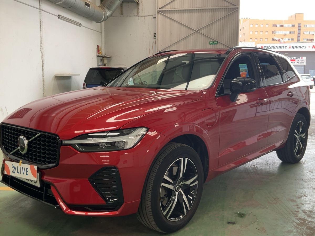 Volvo XC60 2.0 T6 Plug-in Hybrid R Design AWD