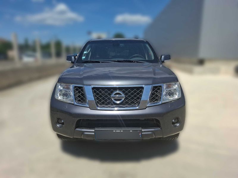 Nissan Pathfinder 2.5 dCi SE — zdjęcie 7