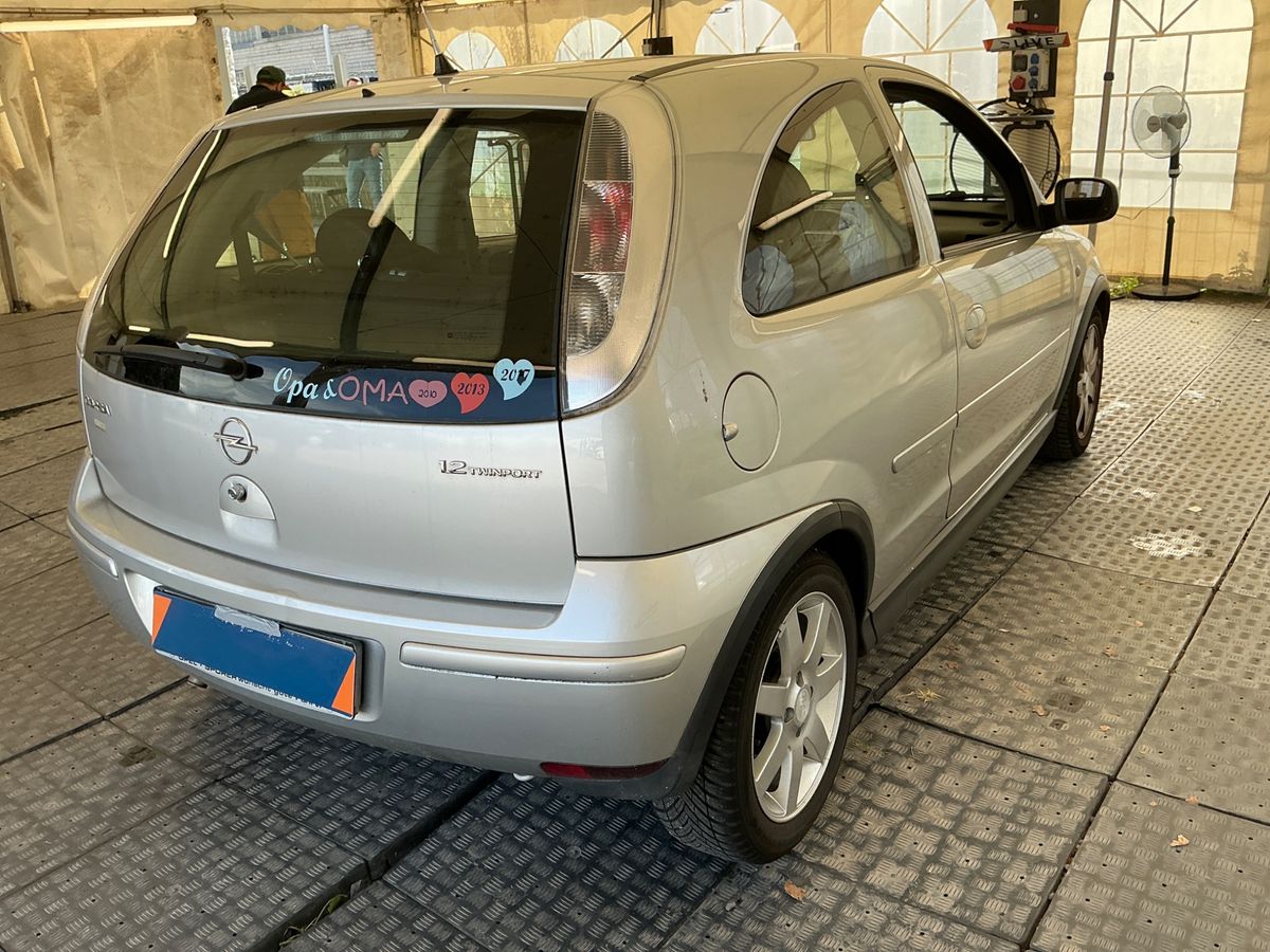 Opel Corsa 1.2 Edition