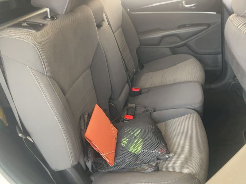 Kia Sorento 2.2 CRDi Drive 4x4 — zdjęcie 14
