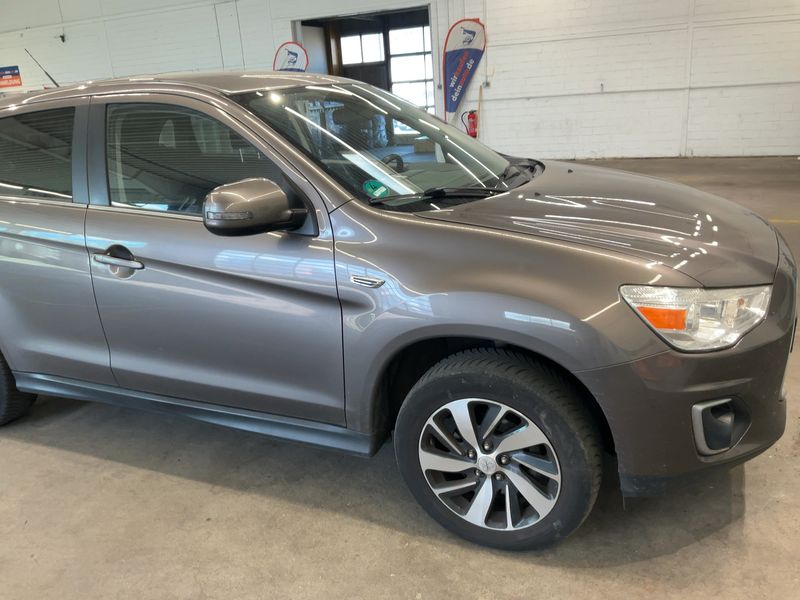 Mitsubishi ASX 1.8 DI-D Plus 2WD — zdjęcie 8
