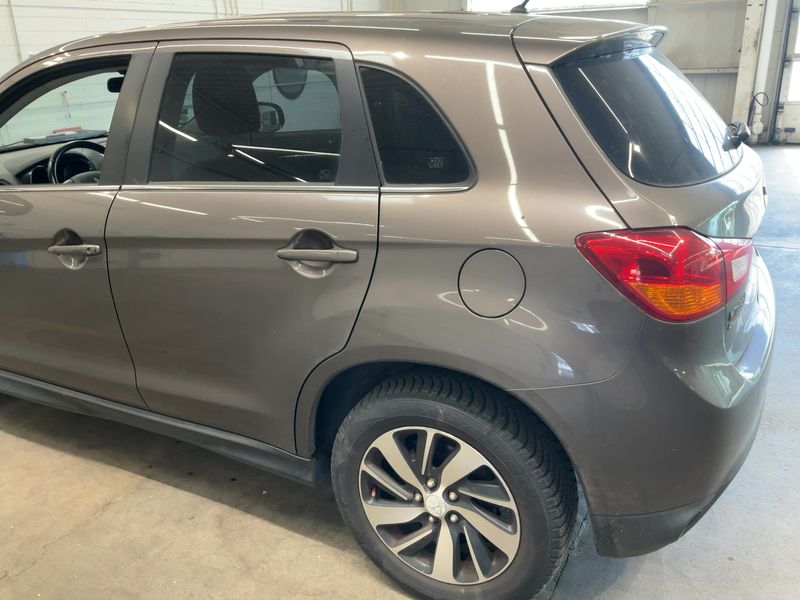 Mitsubishi ASX 1.8 DI-D Plus 2WD — zdjęcie 3