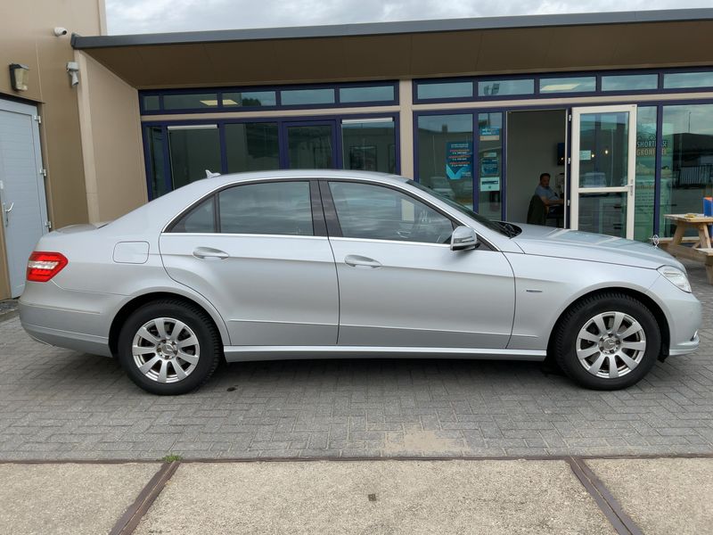 Mercedes-Benz E-Klasse E 250 CGI BlueEfficiency Elegance — zdjęcie 7