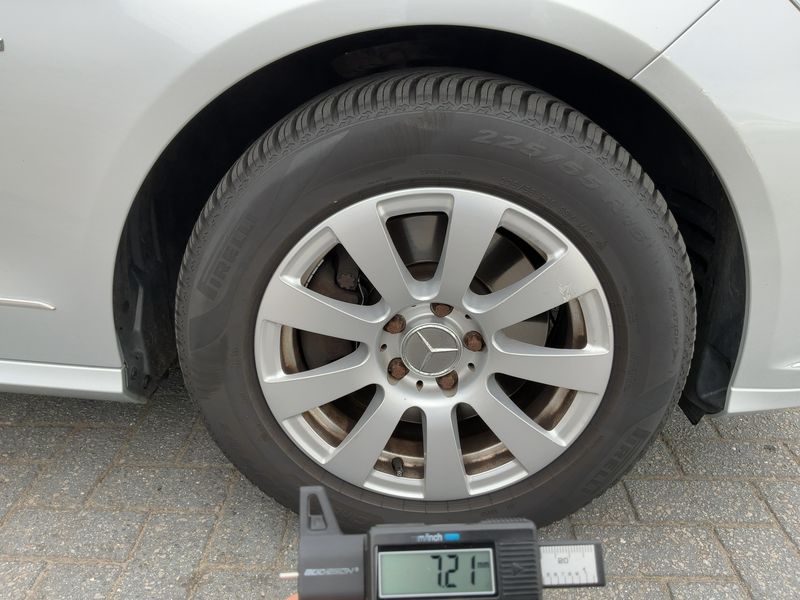 Mercedes-Benz E-Klasse E 250 CGI BlueEfficiency Elegance 2009 – снимка 11